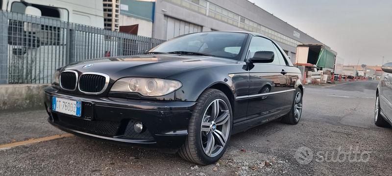 Nero Usata 2005 BMW 320 Cabriolet Cabrio | 4600 € - Immagine 1/4