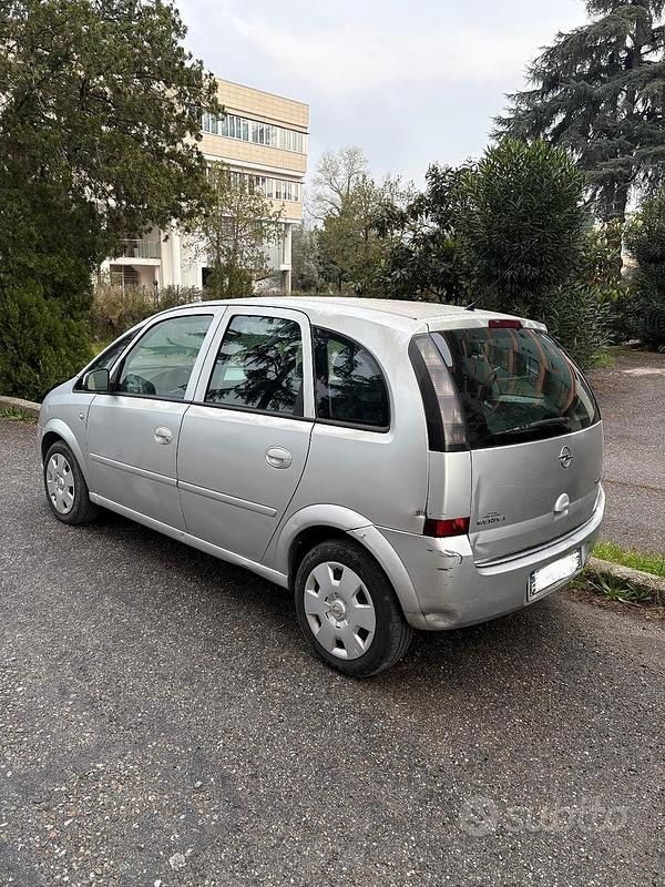 Usata Opel Meriva 75 CV (55 kW) 2007 Monovolume