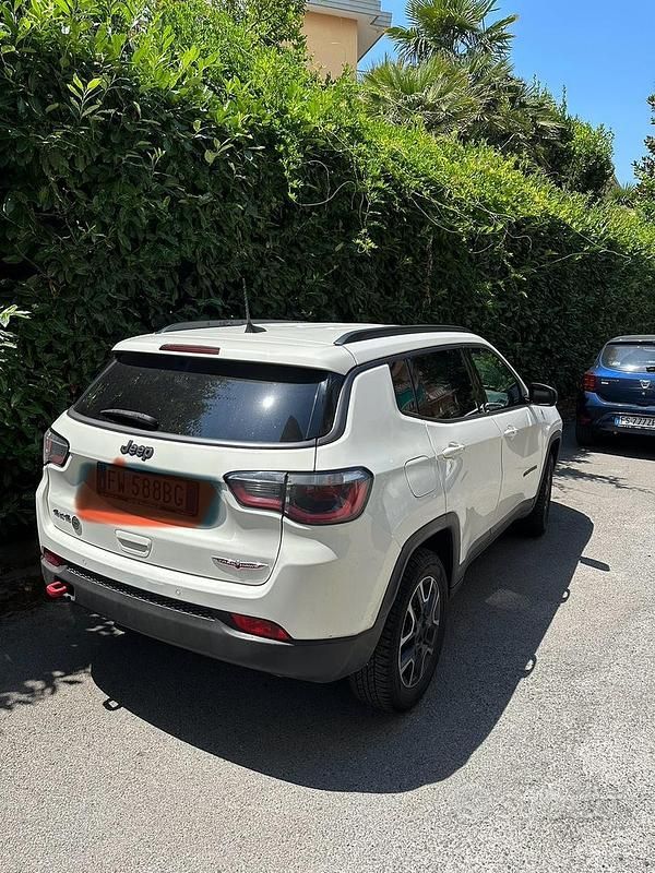 Usata Jeep Compass Trailhawk 170 CV (125 kW) 2019 Bianco SUV