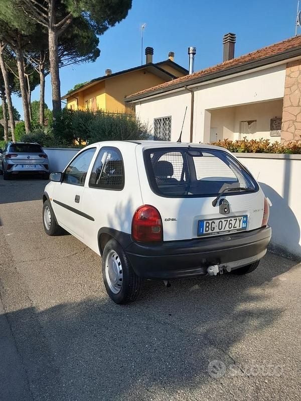 Occasion Opel Corsa 60 ch (44 kW) 2000 Blanc