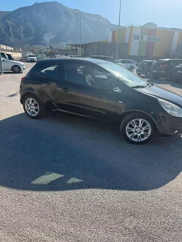 Usata Opel Corsa 2007 Utilitaria