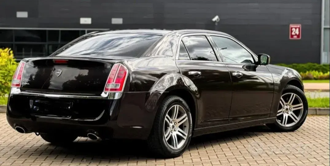 Usata Lancia Thema 239 CV (175 kW) 2013 Nero Berlina