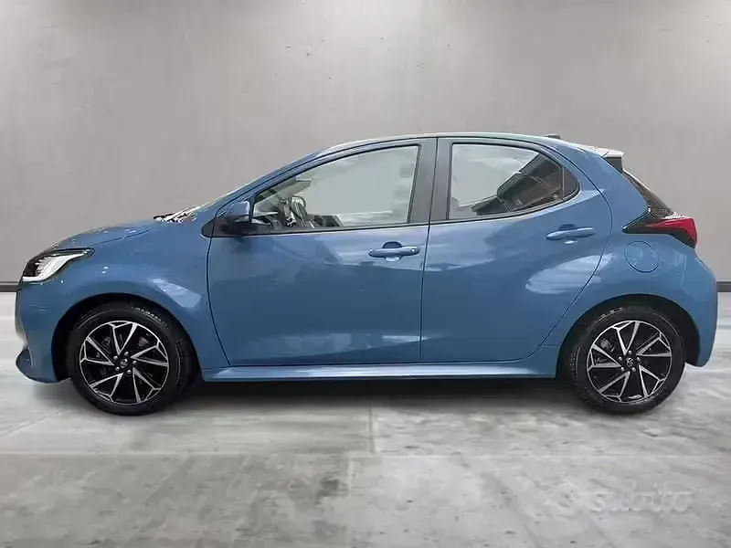Usata Toyota Yaris Hybrid Trend 2021 Blu Berlina