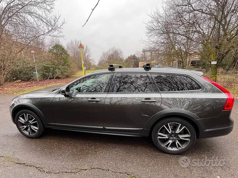 Usata Volvo V90 CC Plus 190 CV (139 kW) 2020 Grigio Station wagon