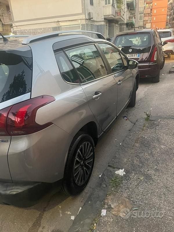 Usata Peugeot 2008 2016 Grigio SUV
