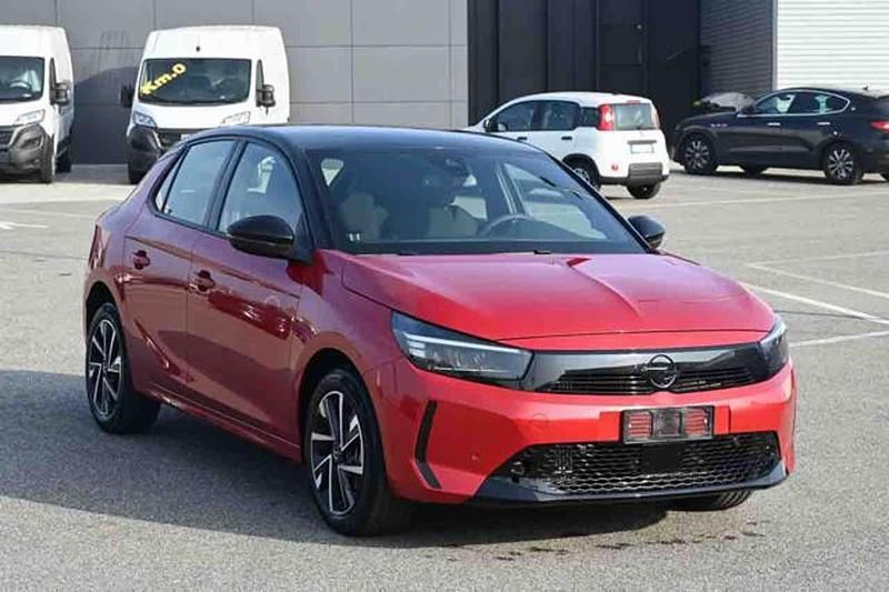 Usata Opel Corsa 101 CV (74 kW) 2025 Rosso Utilitaria