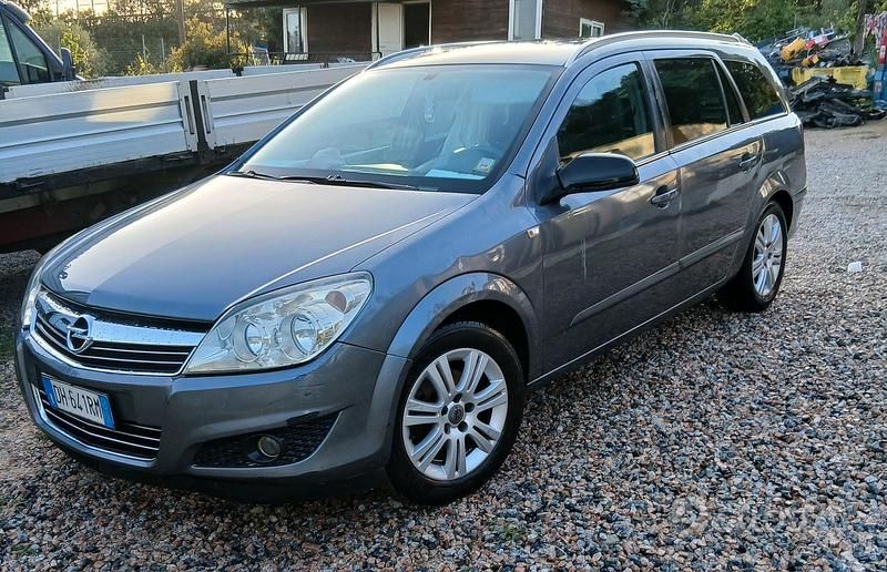 Usata Opel Astra 101 CV (74 kW) 2007 Marrone Station wagon