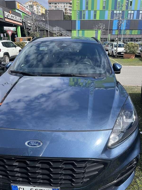 Usata Ford Kuga ST-Line 152 CV (111 kW) 2023 Blu/azzurro SUV