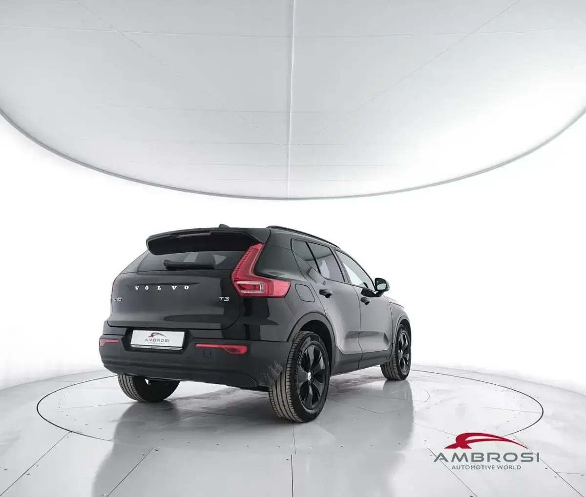 Usata Volvo XC40 163 CV (119 kW) 2019 Nero SUV