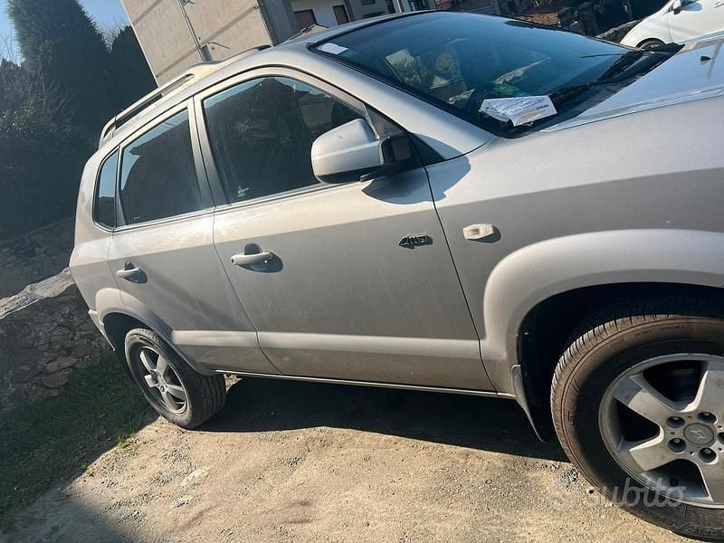 Usata Hyundai Tucson 140 CV (102 kW) 2008 Grigio SUV