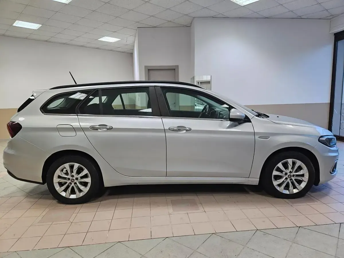 Usata Fiat Tipo Lounge 95 CV (69 kW) 2017 Grigio Station wagon