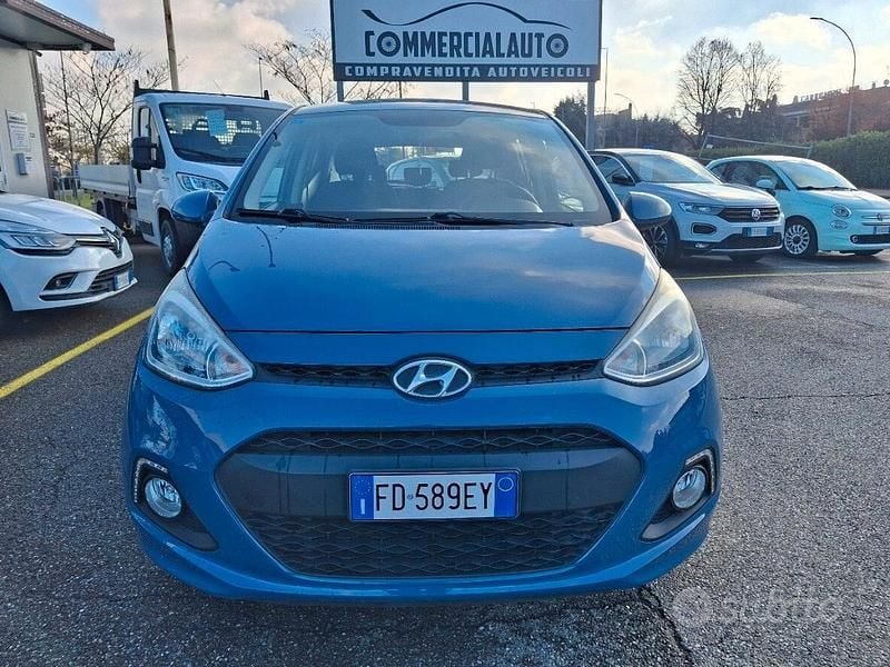 Usata Hyundai i10 Edition 66 CV (48 kW) 2016 Blu Utilitaria