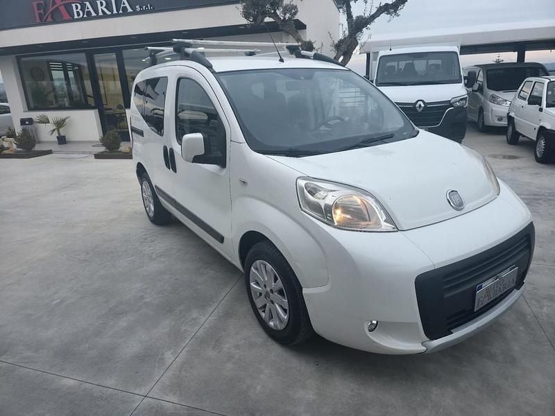 Bianco Usata 2011 Fiat Qubo Trekking Monovolume | 3900 € (Buon prezzo) - Immagine 1/4