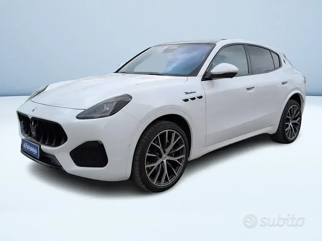 Usata Maserati Levante 330 CV (242 kW) 2023 Bianco SUV