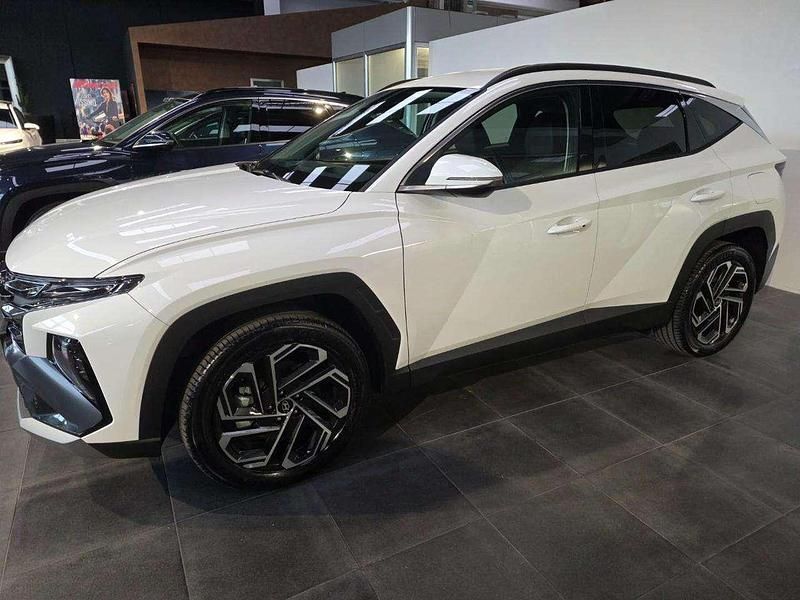 Nuova Hyundai Tucson 179 CV (131 kW) 2025 Bianco SUV