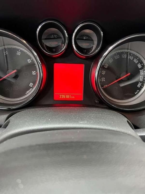 Usata Opel Astra 110 CV (80 kW) 2015 Grigio Station wagon