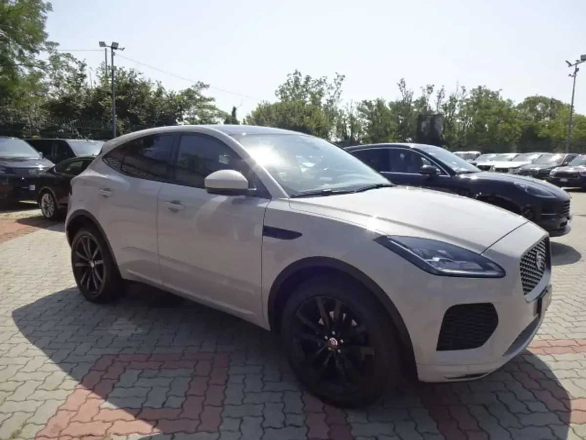 Usata Jaguar E-Pace R-Dynamic 179 CV (131 kW) 2021 Grigio SUV