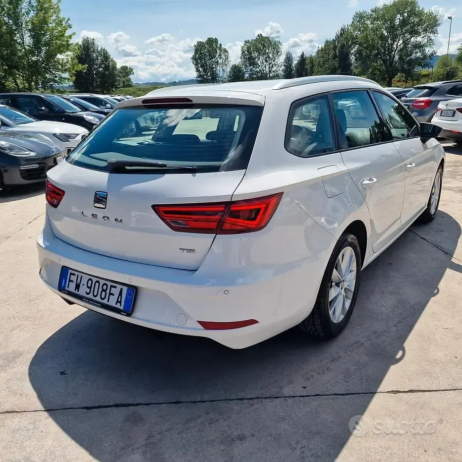 Usata Seat Leon ST Business 131 CV (96 kW) 2019 Bianco Station wagon