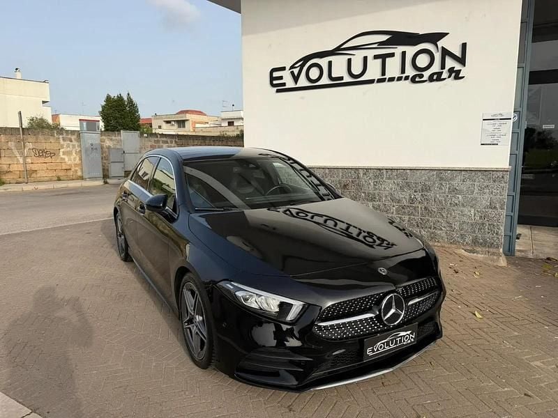 Usata Mercedes A180 Premium 116 CV (85 kW) 2019 Nero Berlina