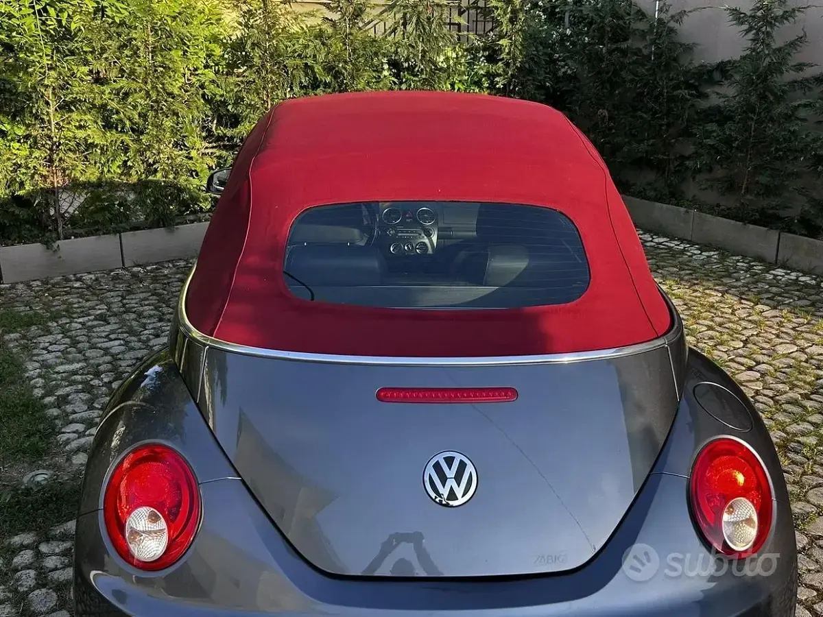 Usata VW New Beetle 75 CV (55 kW) 2009 Grigio Utilitaria