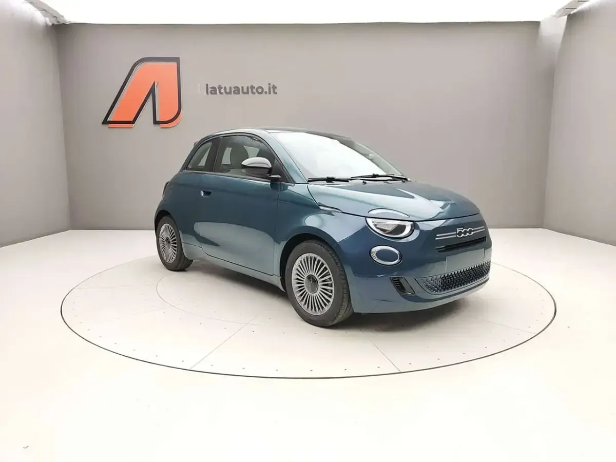 Nuova Fiat 500 Comfort 65 CV (47 kW) 2026 Ocean green Utilitaria