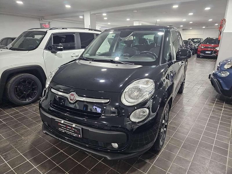 Nero cinema metallizzato Usata 2014 Fiat 500L Lounge Monovolume | 8990 € (Buon prezzo) - Immagine 1/4