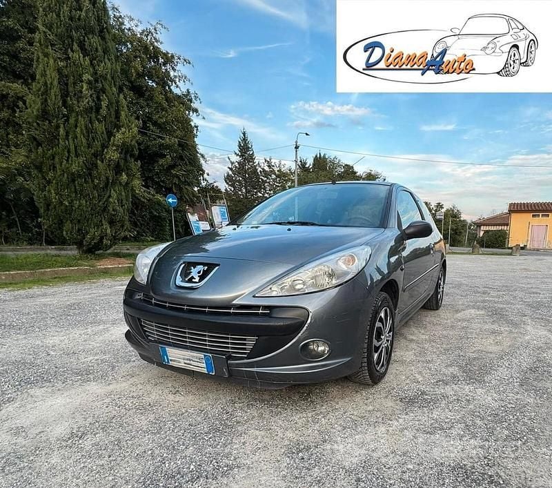 Usata Peugeot 206 60 CV (44 kW) 2012 Grigio Berlina