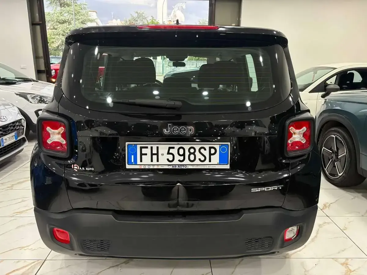 Usata Jeep Renegade Sport 95 CV (69 kW) 2017 Other SUV