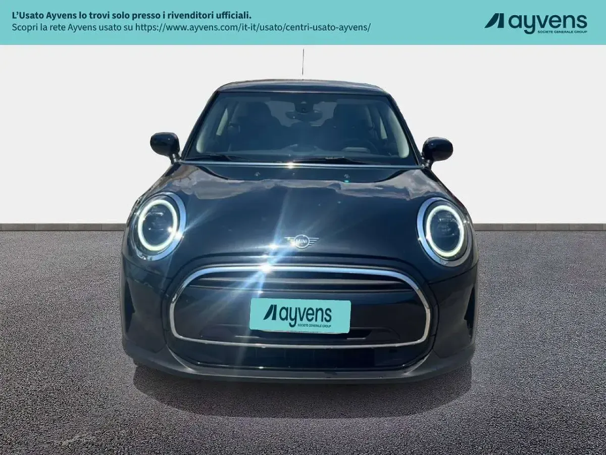Usata Mini Cooper Classic 136 CV (100 kW) 2022 Midnight black ii Utilitaria