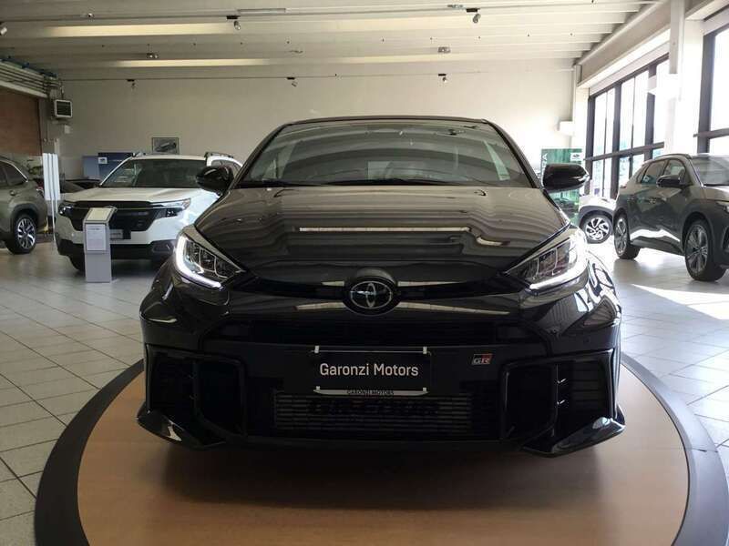 Usata Toyota Yaris 280 CV (205 kW) 2024 Other Berlina