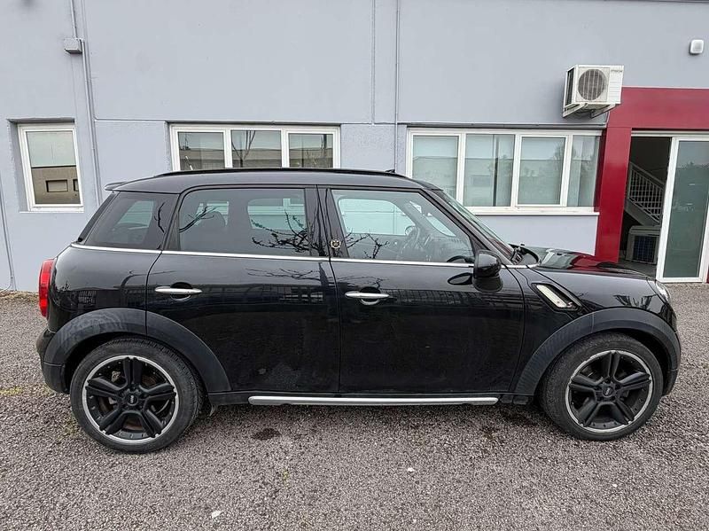 Usata Mini Cooper S Countryman 143 CV (105 kW) 2015 Nero SUV