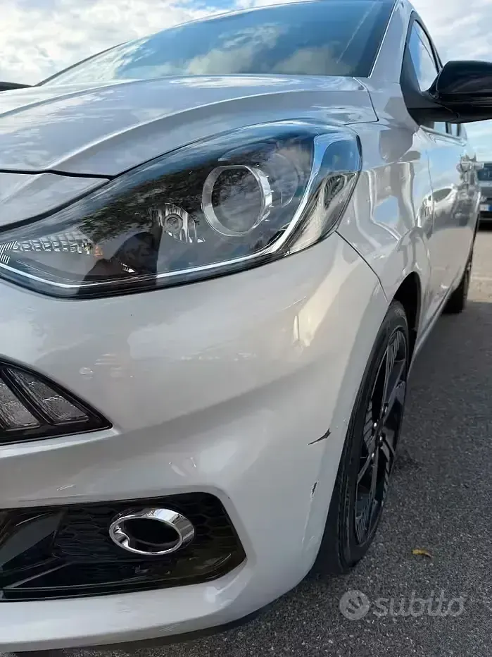 Usata Hyundai i10 N Line 90 CV (66 kW) 2024 Grigio Utilitaria