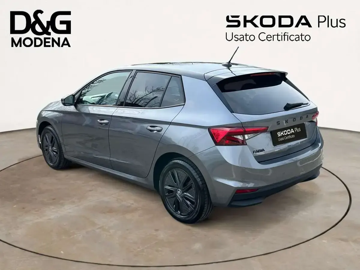 Usata Skoda Fabia 80 CV (58 kW) 2025 Grigio Utilitaria