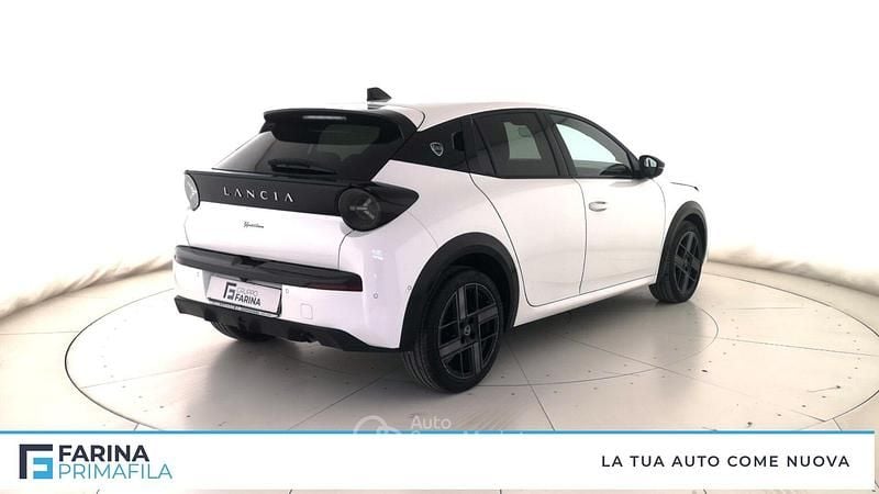 Usata Lancia Ypsilon 101 CV (74 kW) 2025 Bianco Utilitaria