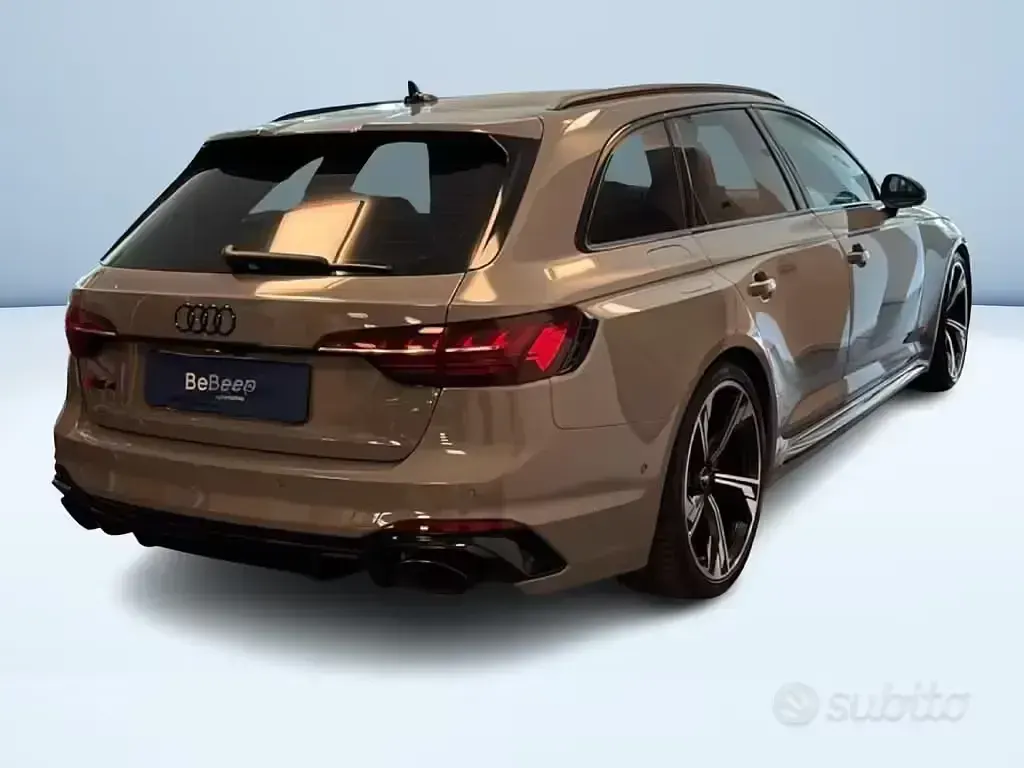 Usata Audi RS4 Comfort 450 CV (330 kW) 2020 Grigio metallizzato Station wagon