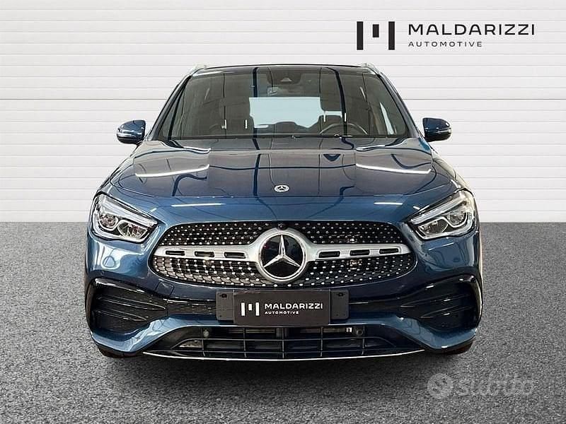 Usata Mercedes GLA200 Premium 150 CV (110 kW) 2023 Blu SUV