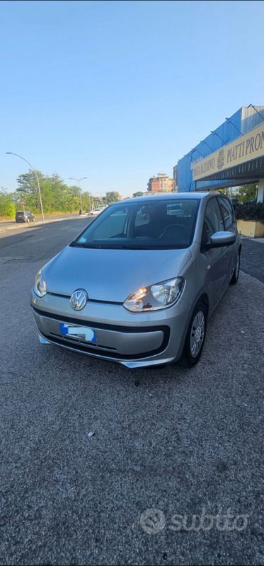 Usata 2015 VW up! CLUB Due volumi | 7200 € (Ottimo prezzo) - Immagine 1/4