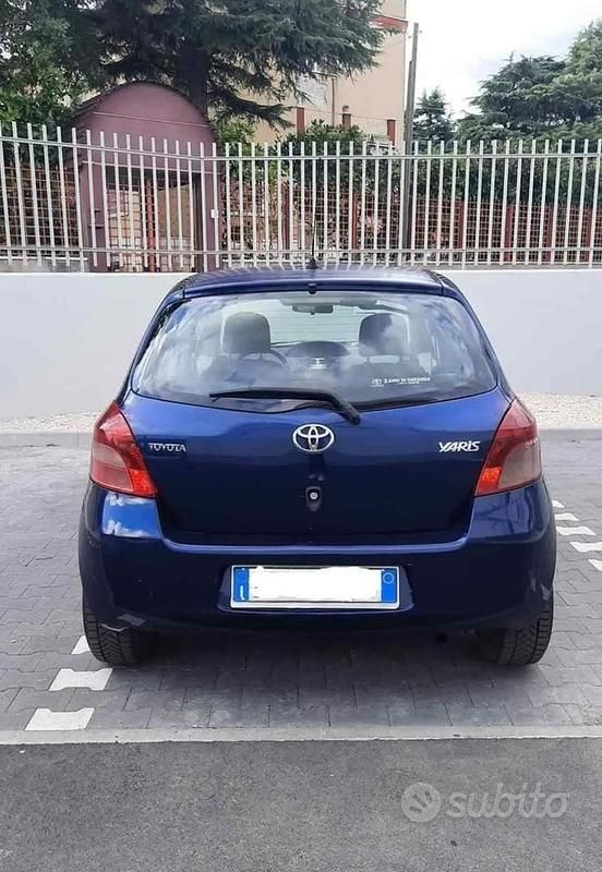 Usata Toyota Yaris 2006 Berlina