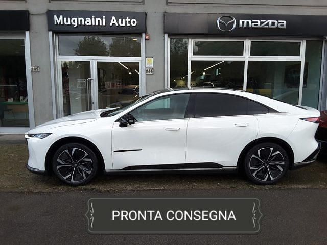 Bianco Nuova 2025 Mazda 6e Takumi-Line Tre volumi | 40.950 € - Immagine 1/4