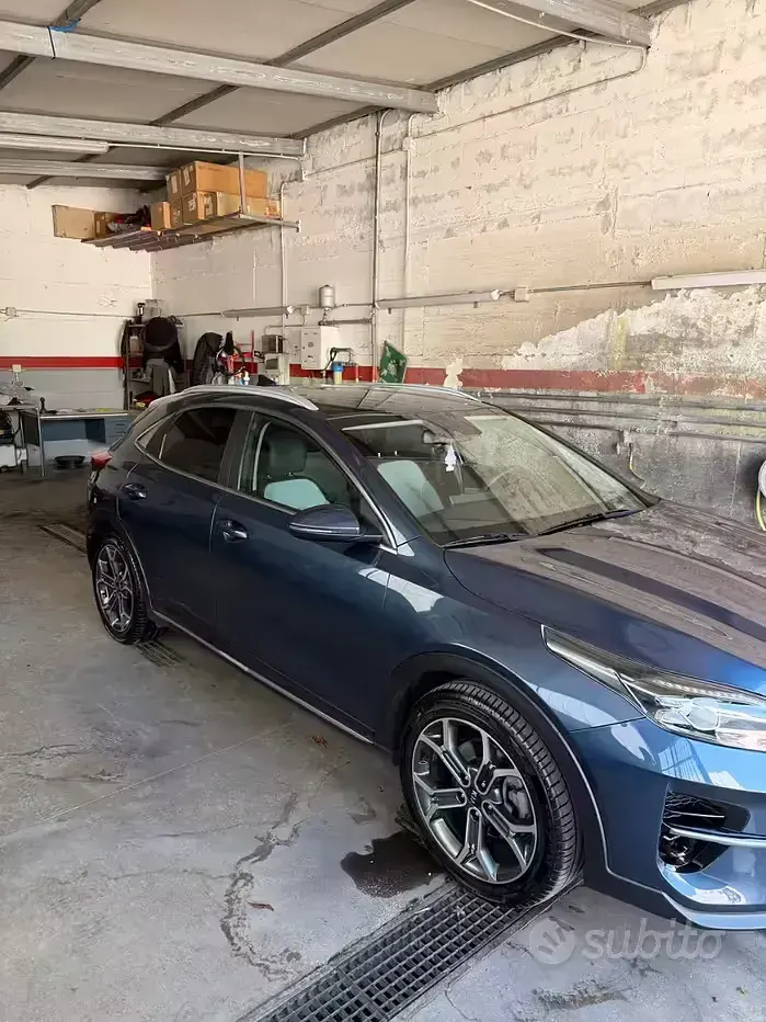 Usata Kia XCeed 136 CV (100 kW) 2019 Bluazzurro SUV