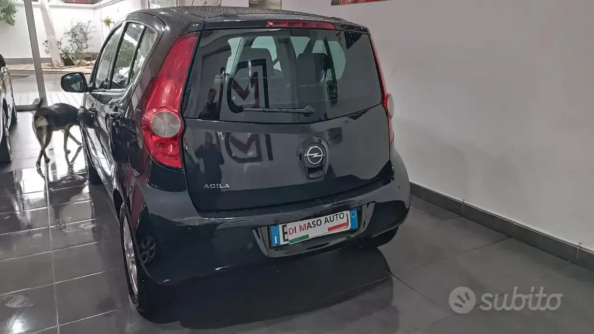 Usata Opel Agila Enjoy 94 CV (69 kW) 2011 Nero Utilitaria