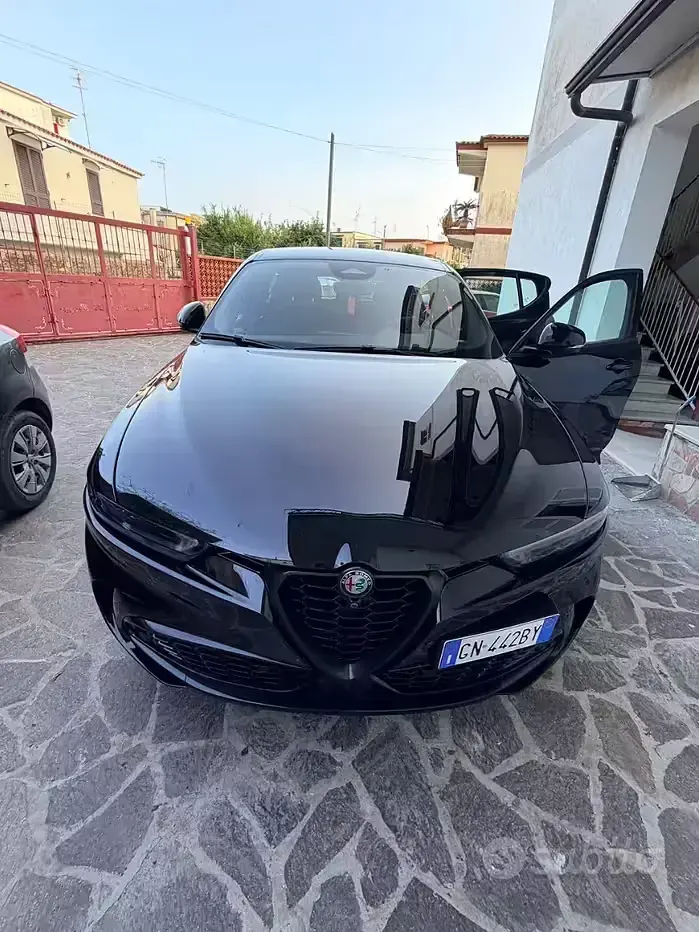 Usata Alfa Romeo Tonale 131 CV (96 kW) 2023 Nero SUV