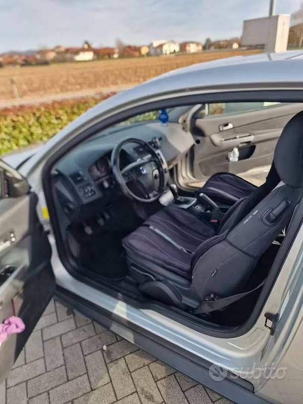 Usata Volvo C30 2007 Grigio Utilitaria