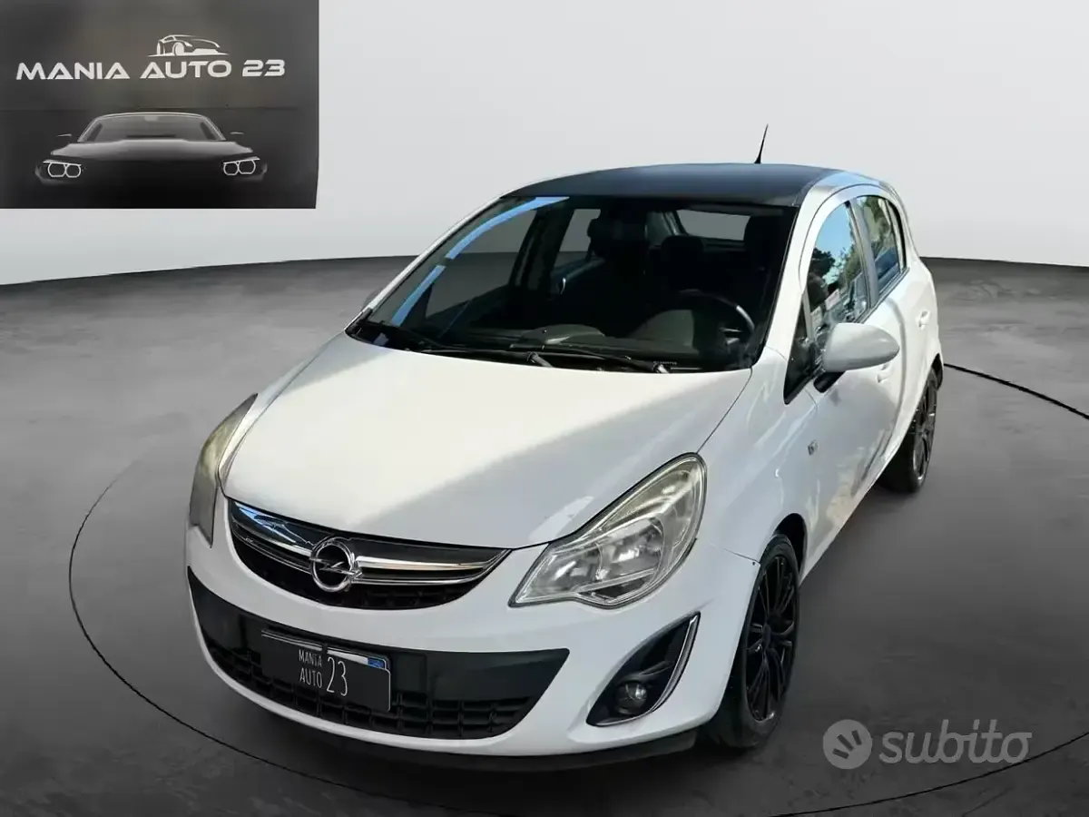 Usata Opel Corsa Edition 86 CV (63 kW) 2012 Utilitaria