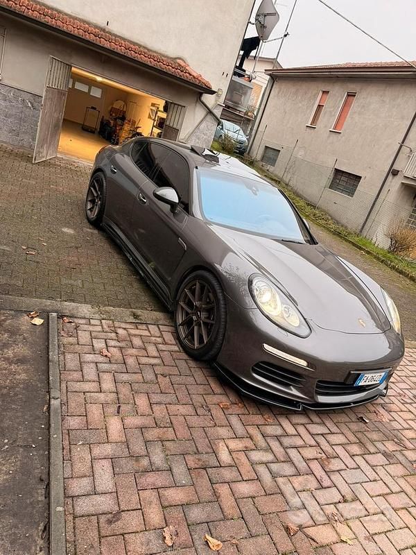 Usata Porsche Panamera 250 CV (183 kW) 2015 Berlina