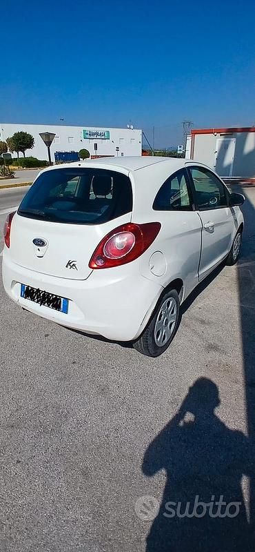 Usata Ford Ka 69 CV (50 kW) 2011 Bianco Utilitaria