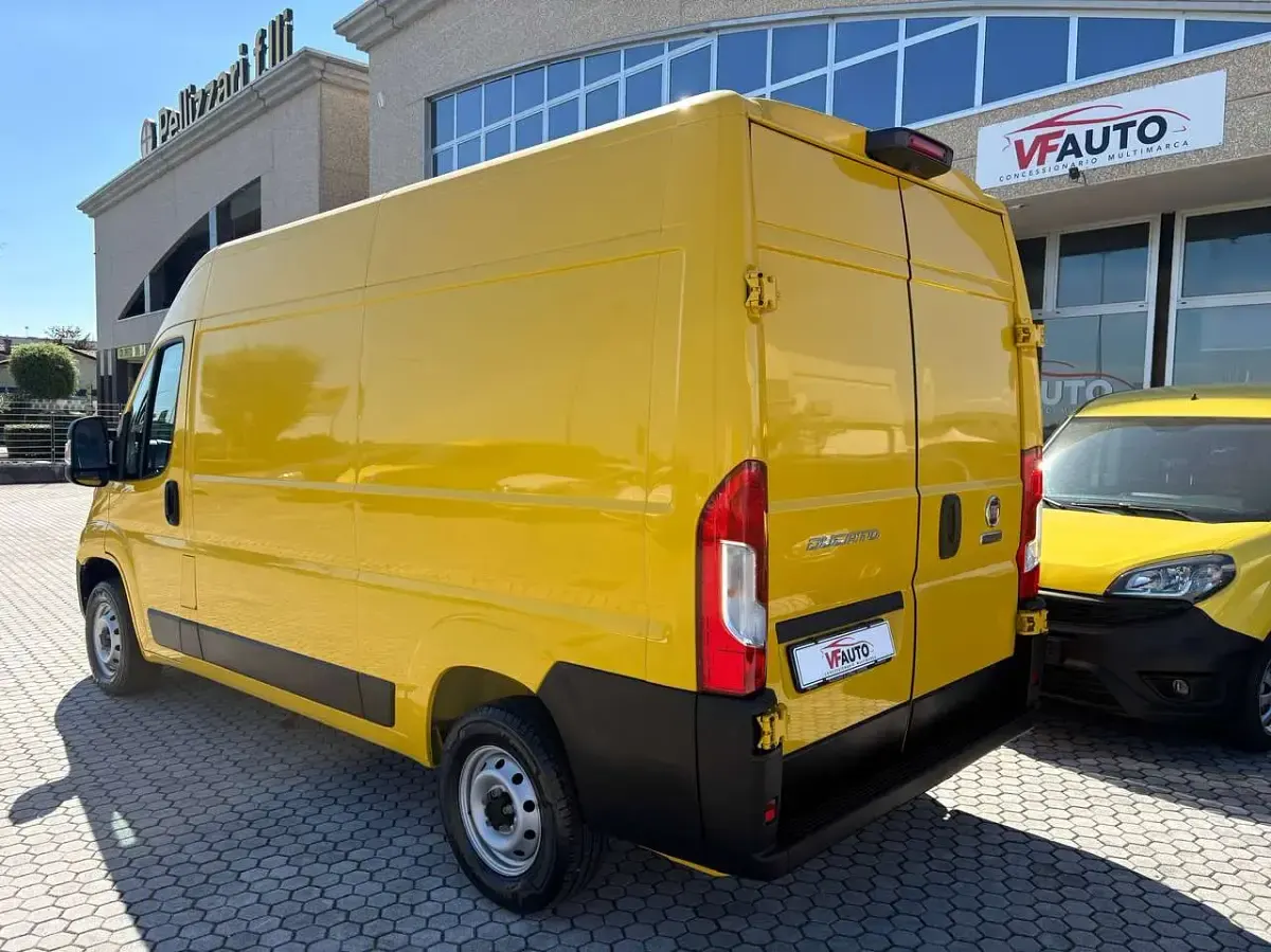 Usata Fiat Ducato 33 120 CV (88 kW) 2022 Giallo Furgone