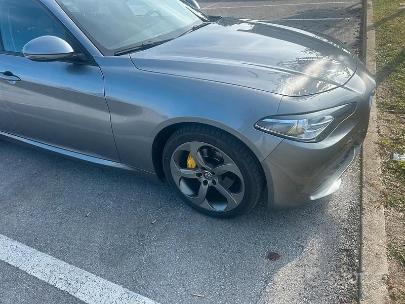 Grigio Usata 2020 Alfa Romeo Giulia Sprint Tre volumi | 20.500 € - Immagine 1/4