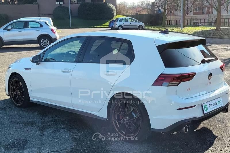 Usata VW Golf VIII GTI 245 CV (180 kW) 2023 Bianco Berlina