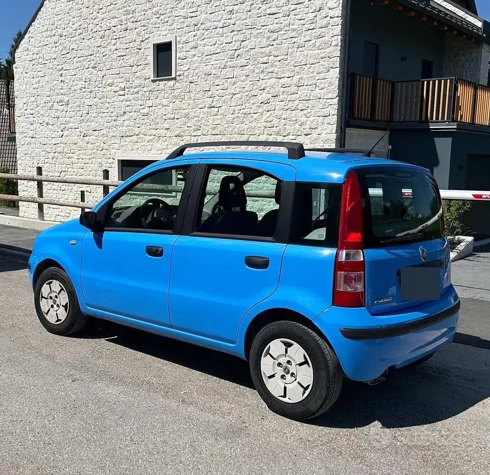 Usata Fiat Panda 54 CV (39 kW) 2004 Bluazzurro Utilitaria